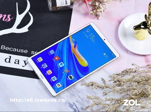 搭载麒麟980神助攻 华为平板M6让你游戏轻松上分