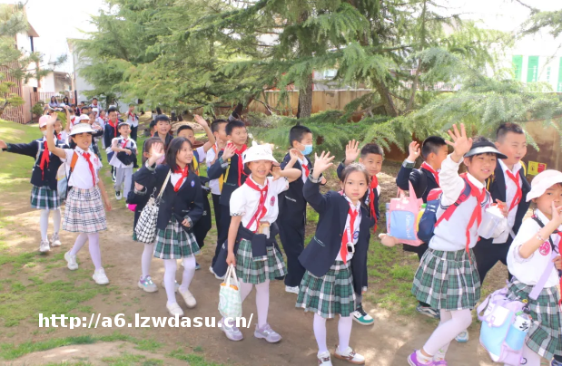 “童”享美好时光|走进蛋糕城堡  感受美好瞬间