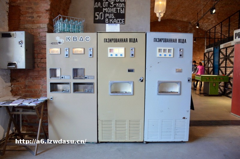 俄罗斯有家复古游戏博物馆，展示了苏联时代的街机游戏教程