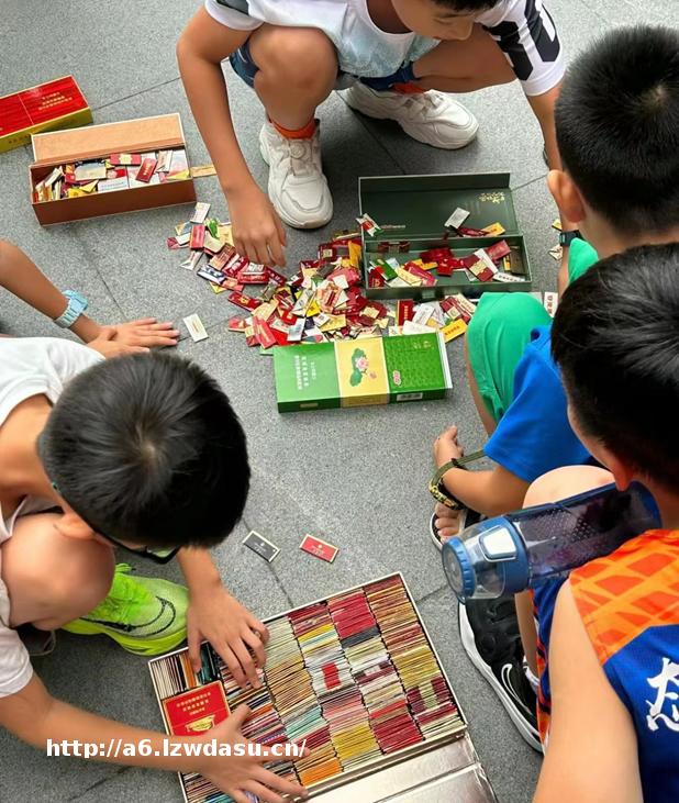 当心危害！玩“烟卡”成小学生新游戏……技巧