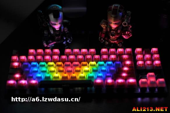 夜空中最亮的星！国内高玩DIY的缤纷电脑桌面！