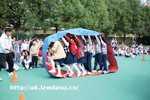 花样“整活”！看杨浦学校如何让孩子在“课间十分钟”动起来