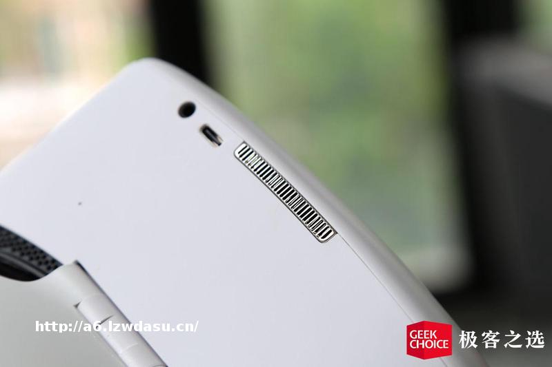 奇遇 Dream Pro 体验：4K 级屏幕补足短板，「水桶」VR 一体机