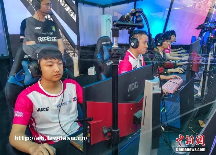 边打游戏边挣钱？电竞陪练师是个啥“神仙职业”