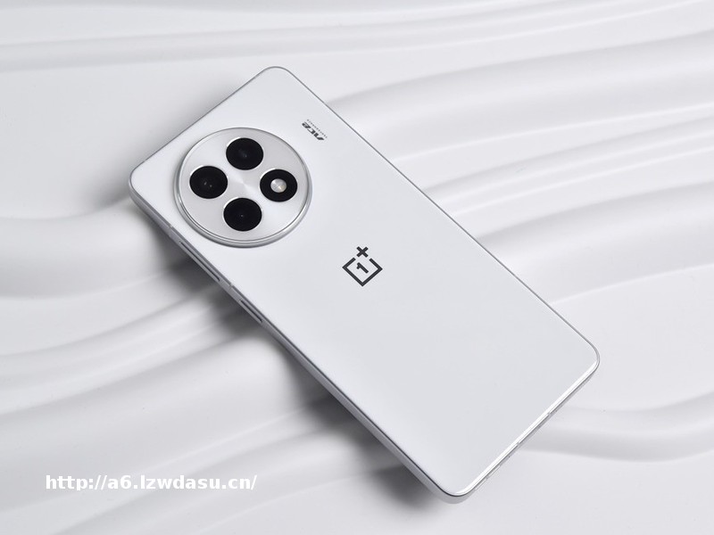 一加 Ace 5 Pro全面评测：能王牌快人一代玩法