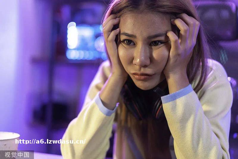 短视频刷到的小游戏，让我一个月花了5万块教程