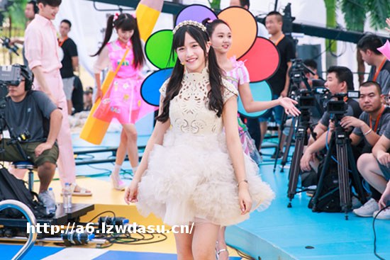 《甜心》林妍柔因伤退出 SNH48费沁源闪亮回归