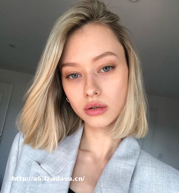 游侠晚报：生化9脸模疑似确认！《战争机器RE》M站评分