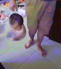 爸爸带娃就会看手机？不如试试这10个父子互动小游戏