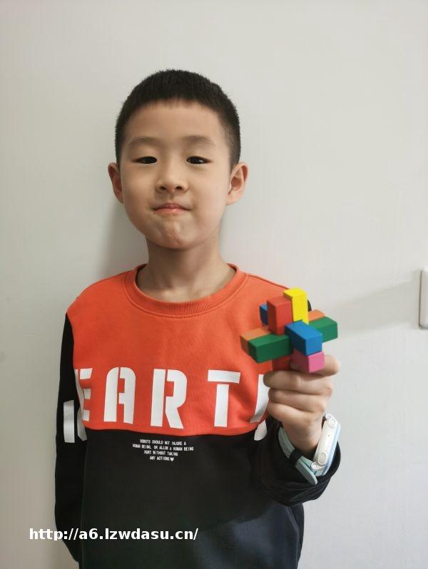 数独棋、华容道、万花尺……小学生闯关数创游戏发现数学之趣