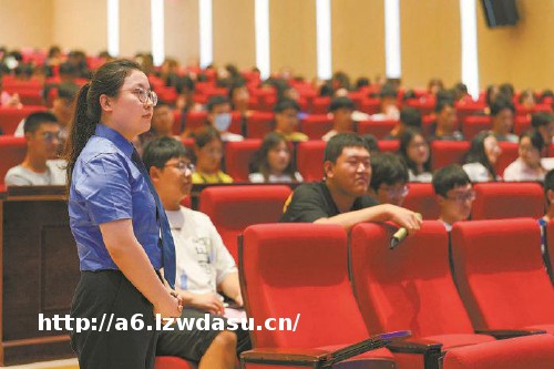 二次元“大神”汉化百余部色情游戏敛财158万，被判2年半